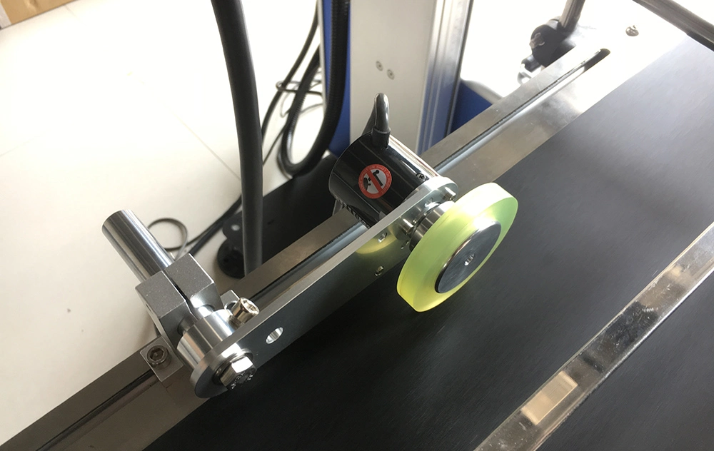 Series Number Laser Printer Online Flying CO2 Laser Marking Medicine Package Printing with Conveyor Machine for Capsule